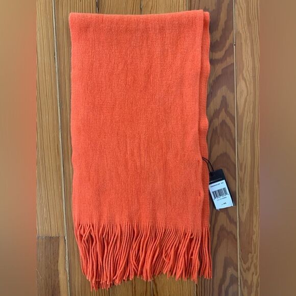 NWT BCBG Scarf - Picture 1 of 4